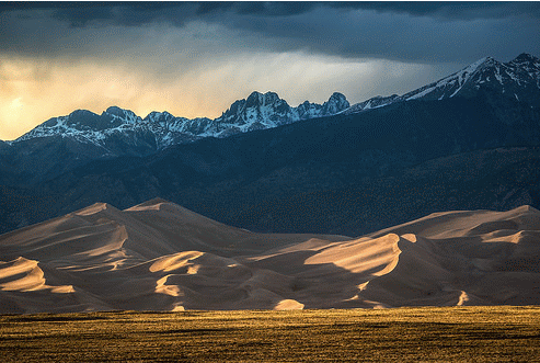 Veduta dei monti Sangre De Cristo nel Colorado USA fotospettacolari