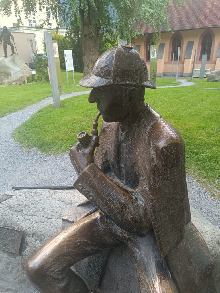 Statua di Sherlock Holmes a Meiringen